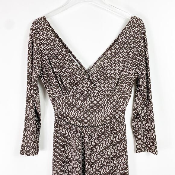 MAGGY LONDON Brown Geometric Print V-Neck Dress - Picture 2 of 7